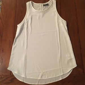 6T White J. Crew Shell